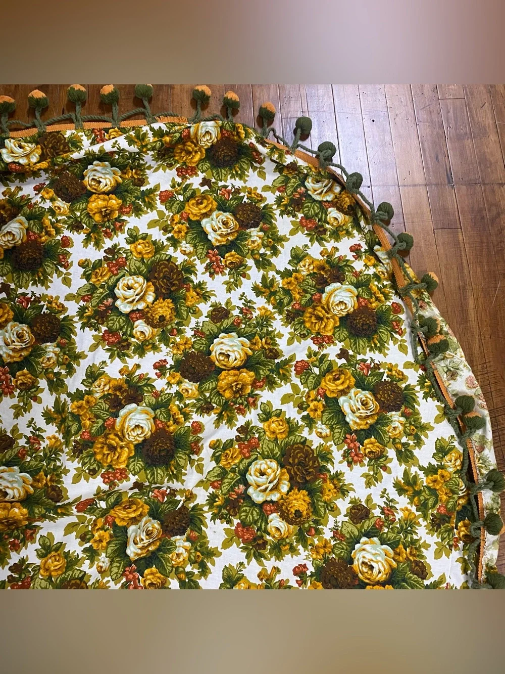 Handmade vtg round